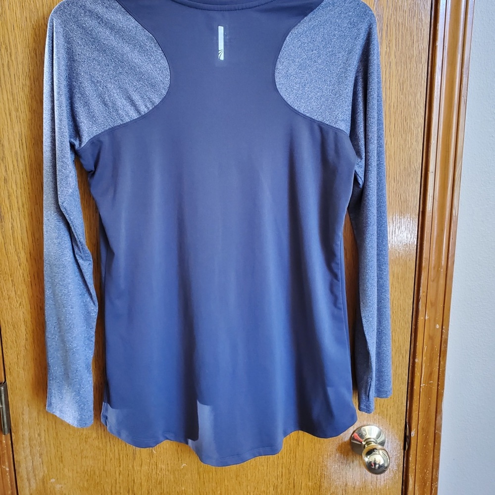 Women’s Athletic tee - Picture 3 of 5